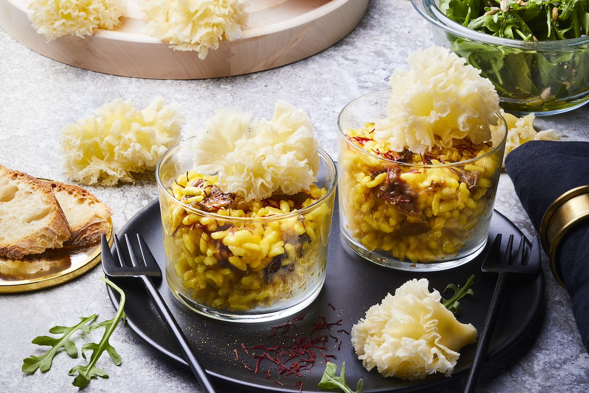 Verrine de risotto au safran et aux cèpes à la tête de moine